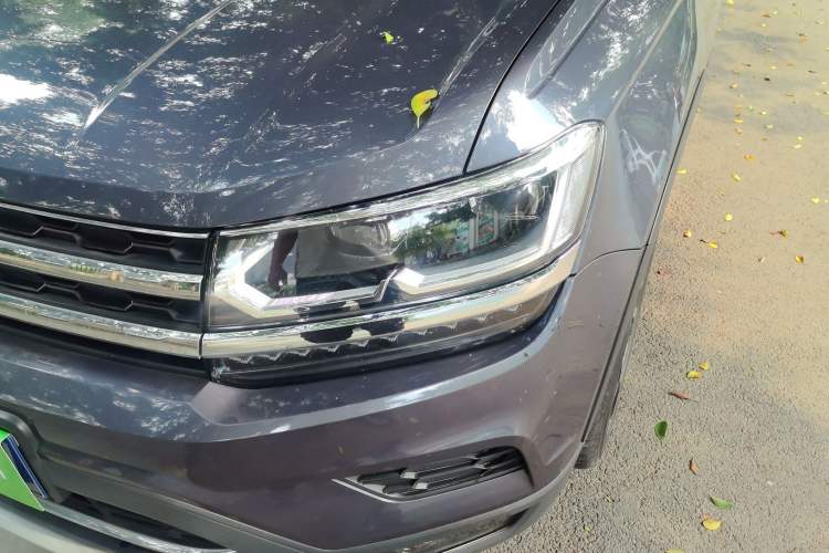 Used Volkswagen Tharu 2021 330TSI All-Wheel Drive Luxury PLUS Version Left Front Headlight