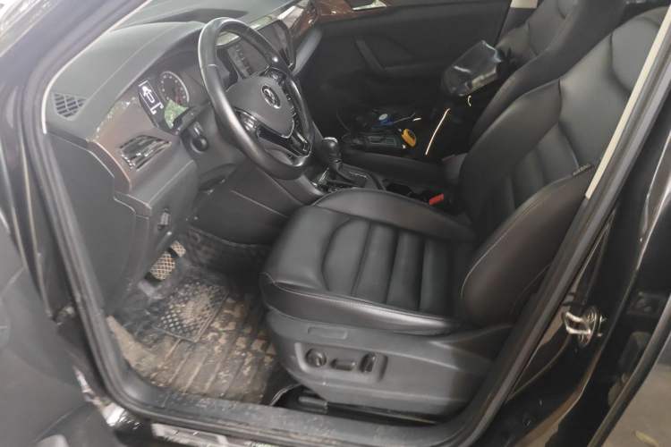 Used Volkswagen Tharu 2021 280TSI Two-Wheel-Drive Luxury Plus Edition Left Front Seat
