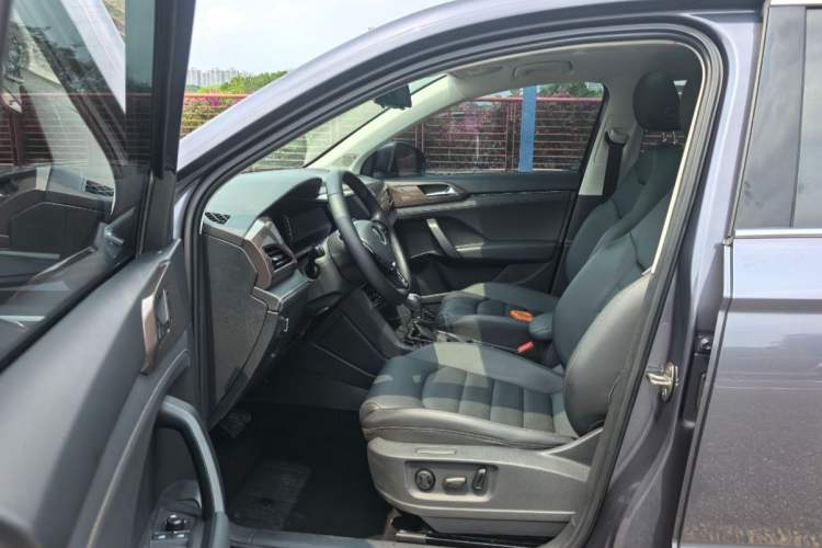 Used Volkswagen Tharu 2021 330TSI Four-Wheel Drive Flagship Edition Left Front Seat