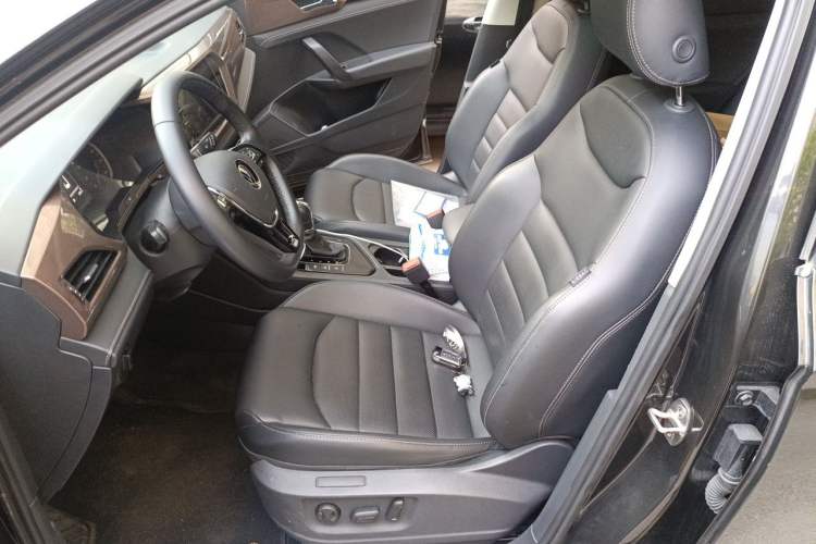 Used Volkswagen Tharu 2021 280TSI Two-Wheel-Drive Luxury Plus Edition Left Front Seat