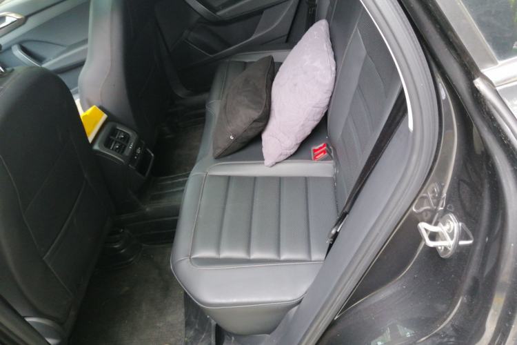 Used Volkswagen Tharu 2021 280TSI Two-Wheel-Drive Luxury Plus Edition Left Rear Seat