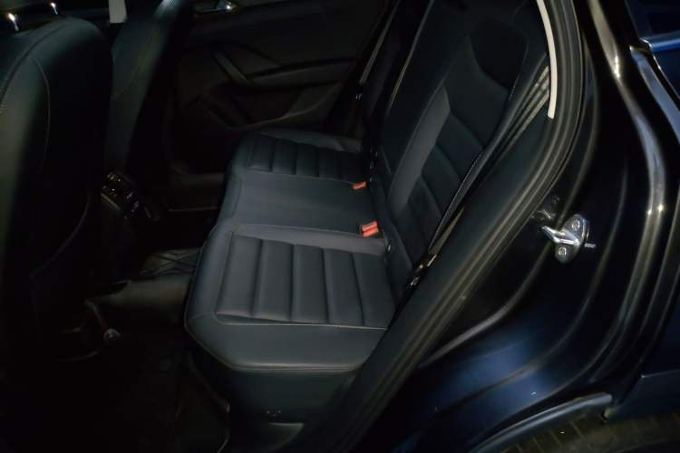 Used Volkswagen Tharu 2021 280TSI Two-Wheel-Drive Luxury Plus Edition Left Rear Seat