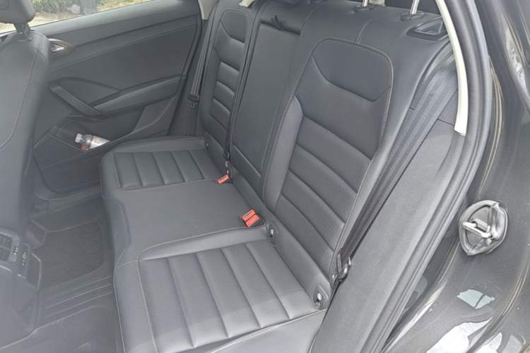 Used Volkswagen Tharu 2021 280TSI Two-Wheel-Drive Luxury Plus Edition Left Rear Seat