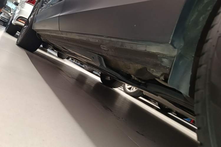 Used Volkswagen Tharu 2021 280TSI Two-Wheel-Drive Luxury Edition Left Side Sill