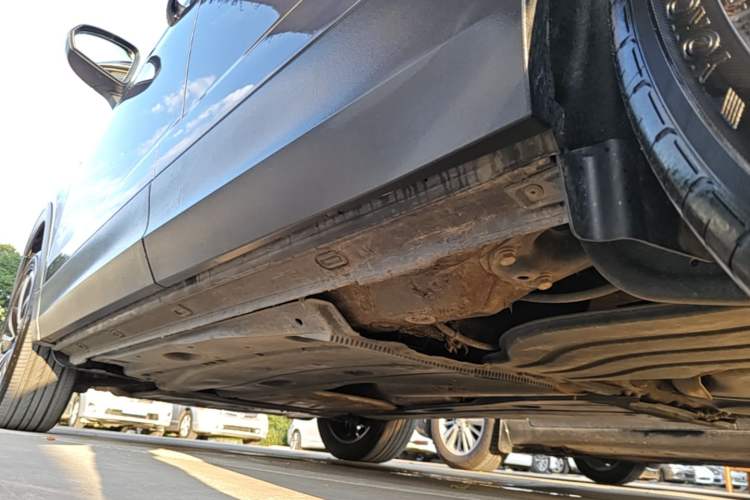 Used Volkswagen Tharu 2021 280TSI Two-Wheel-Drive Luxury Plus Edition Left Side Sill