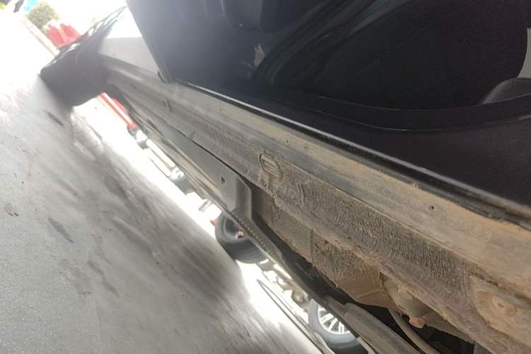 Used Volkswagen Tharu 2021 280TSI Two-Wheel-Drive Luxury Edition Left Side Sill