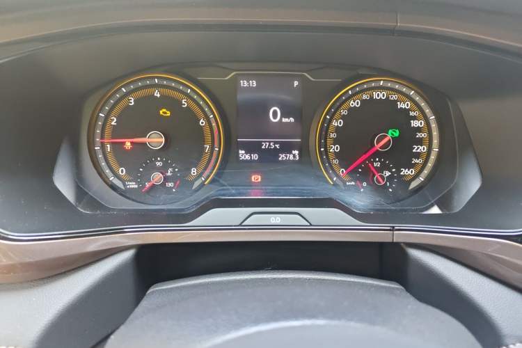 Used Volkswagen Tharu 2021 280TSI Two-Wheel Drive Comfort Edition Odometer Close Up