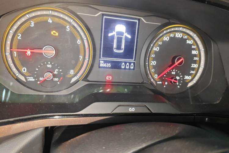 Used Volkswagen Tharu 2021 280TSI Two-Wheel-Drive Luxury Plus Edition Odometer Close Up