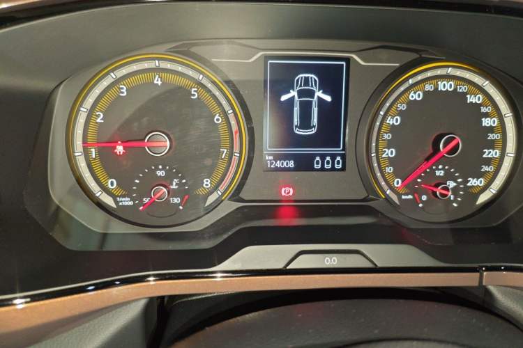 Used Volkswagen Tharu 2021 280TSI Two-Wheel-Drive Luxury Plus Edition Odometer Close Up