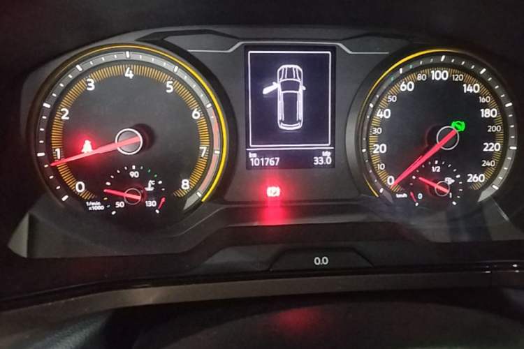 Used Volkswagen Tharu 2021 280TSI Two-Wheel Drive Comfort Edition Odometer Close Up