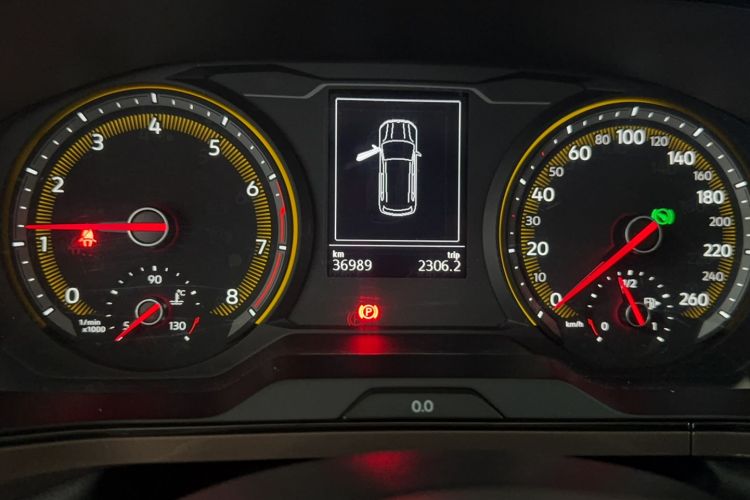 Used Volkswagen Tharu 2021 280TSI Two-Wheel Drive Comfort Edition Odometer Close Up