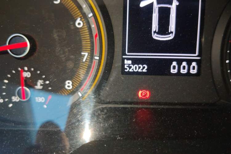 Used Volkswagen Tharu 2021 280TSI Two-Wheel-Drive Luxury Plus Edition Odometer Close Up