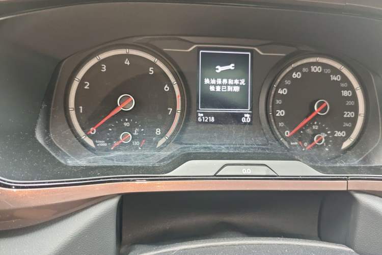 Used Volkswagen Tharu 2021 280TSI Two-Wheel-Drive Luxury Plus Edition Odometer Close Up