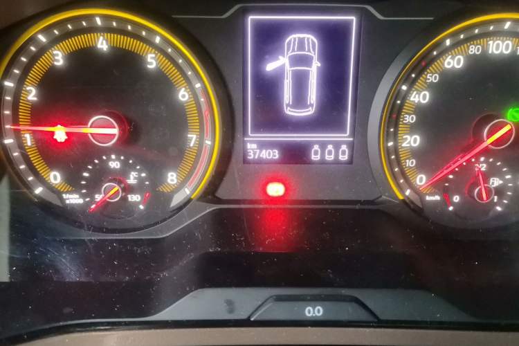 Used Volkswagen Tharu 2021 330TSI All-Wheel Drive Luxury PLUS Version Odometer Close Up
