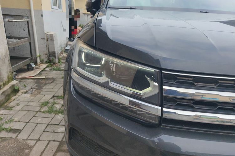 Used Volkswagen Tharu 2021 280TSI Two-Wheel-Drive Luxury Plus Edition Right Front Headlight