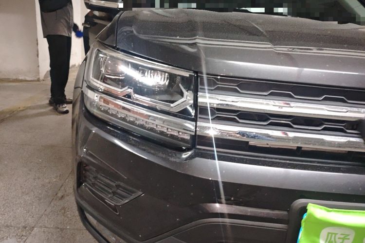 Used Volkswagen Tharu 2021 280TSI Two-Wheel-Drive Luxury Plus Edition Right Front Headlight