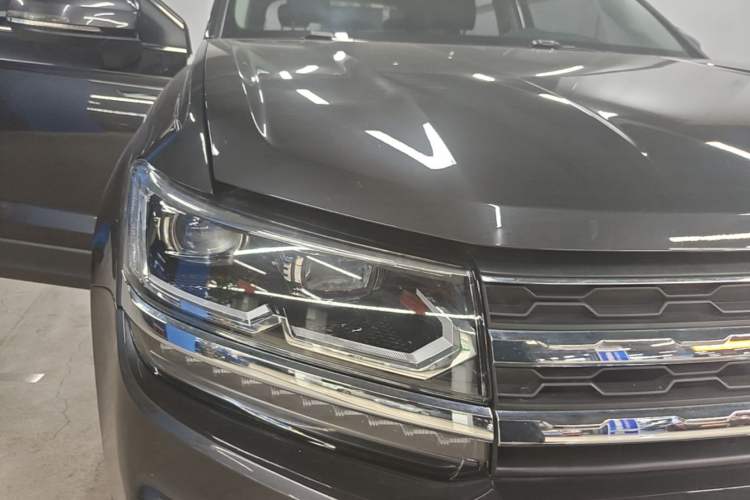 Used Volkswagen Tharu 2021 280TSI Two-Wheel-Drive Luxury Plus Edition Right Front Headlight