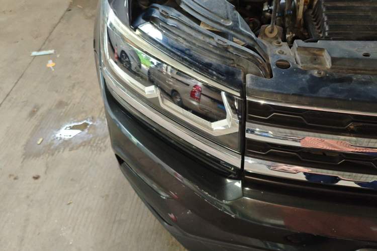 Used Volkswagen Tharu 2021 280TSI Two-Wheel-Drive Luxury Plus Edition Right Front Headlight
