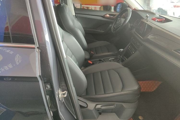 Used Volkswagen Tharu 2021 280TSI Two-Wheel-Drive Luxury Edition Right Front Seat