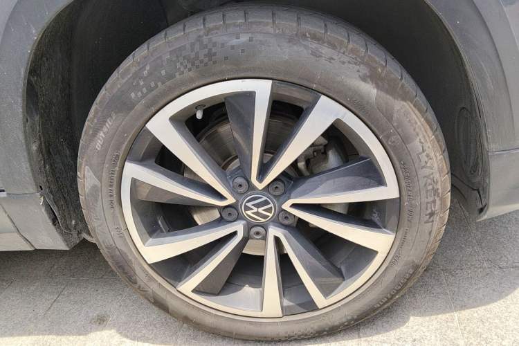 Used Volkswagen Tharu 2021 280TSI Two-Wheel-Drive Luxury Edition Right Front Wheel Hub