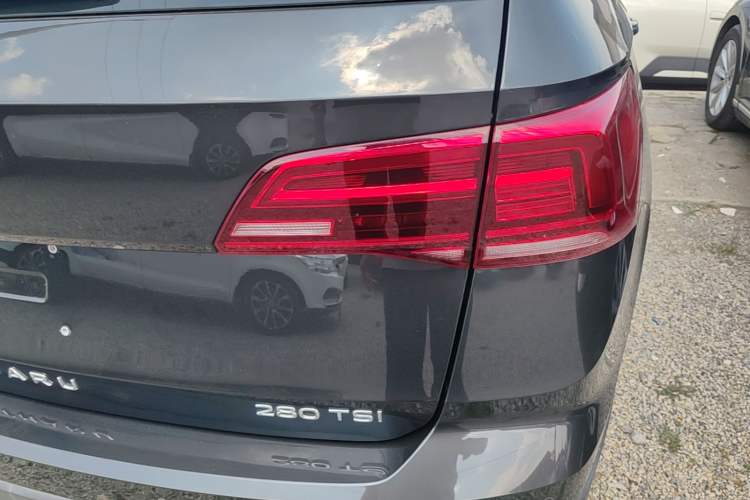 Used Volkswagen Tharu 2021 280TSI Two-Wheel-Drive Luxury Plus Edition Right Rear Taillight
