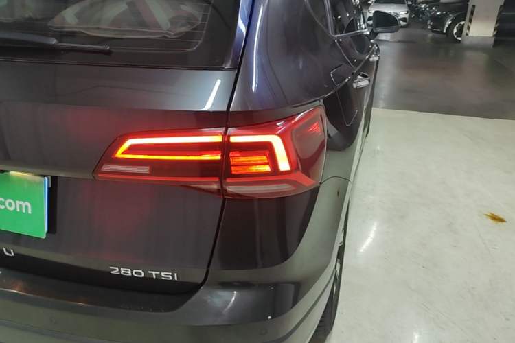 Used Volkswagen Tharu 2021 280TSI Two-Wheel Drive Comfort Edition Right Rear Taillight