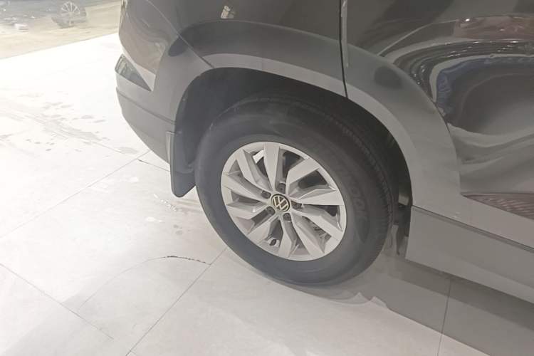 Used Volkswagen Tharu 2021 280TSI Two-Wheel Drive Trend Edition Right Rear Wheel Hub
