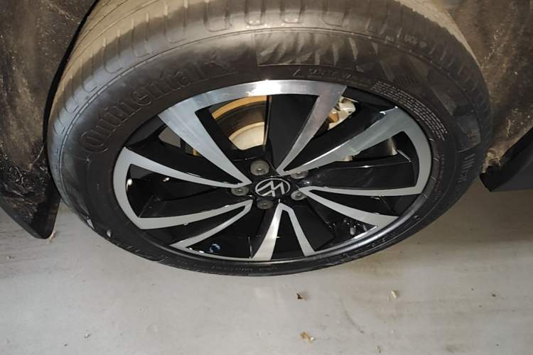 Used Volkswagen Tharu 2021 330TSI Four-Wheel Drive Flagship Edition Right Rear Wheel Hub