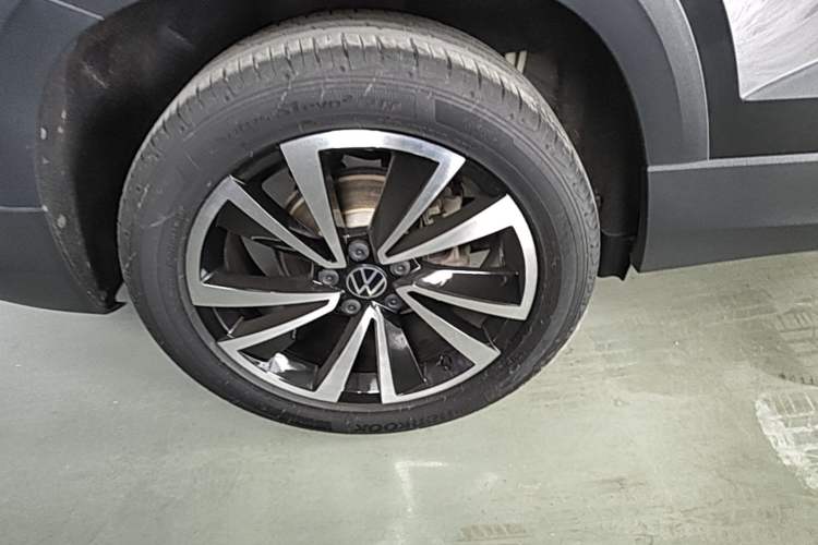 Used Volkswagen Tharu 2021 280TSI Two-Wheel Drive Comfort Edition Right Rear Wheel Hub