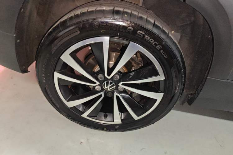 Used Volkswagen Tharu 2021 280TSI Two-Wheel Drive Comfort Edition Right Rear Wheel Hub