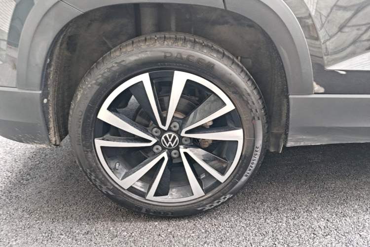 Used Volkswagen Tharu 2021 280TSI Two-Wheel-Drive Luxury Plus Edition Right Rear Wheel Hub