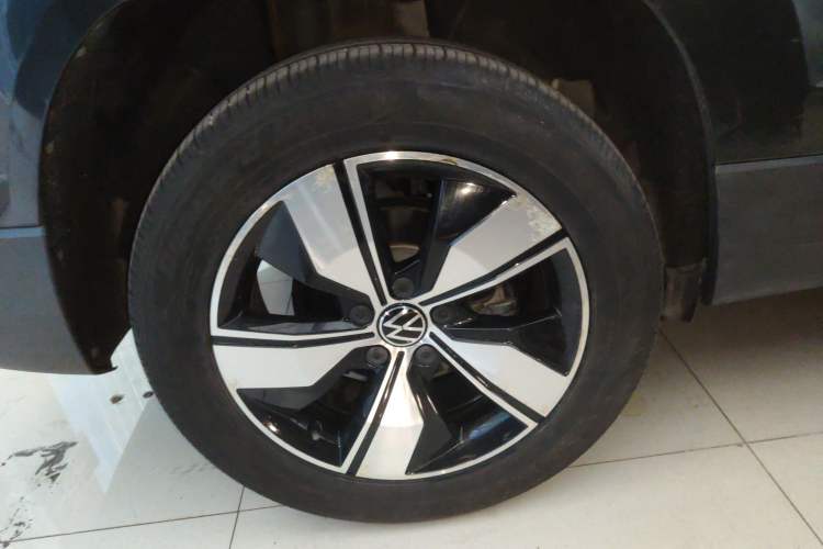 Used Volkswagen Tharu 2021 280TSI Two-Wheel Drive Comfort Edition Right Rear Wheel Hub