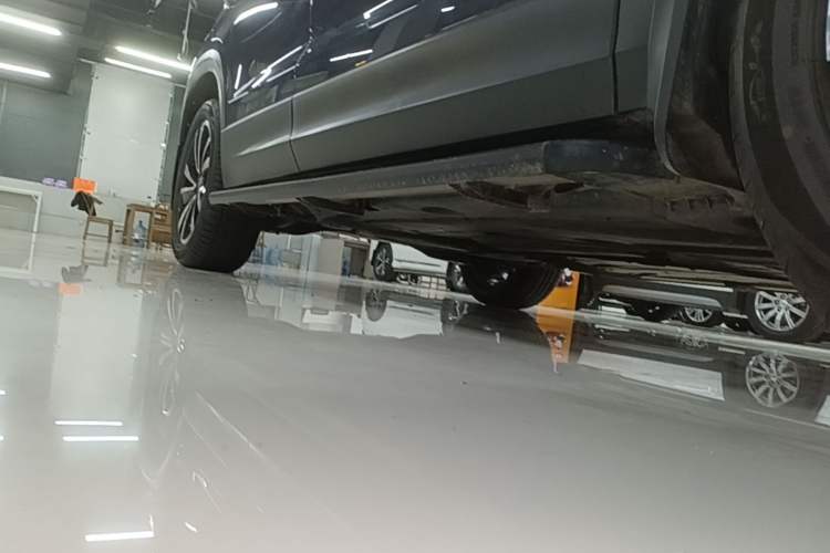 Used Volkswagen Tharu 2021 280TSI Two-Wheel-Drive Luxury Plus Edition Right Side Sill