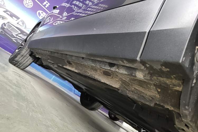 Used Volkswagen Tharu 2021 280TSI Two-Wheel Drive Comfort Edition Right Side Sill