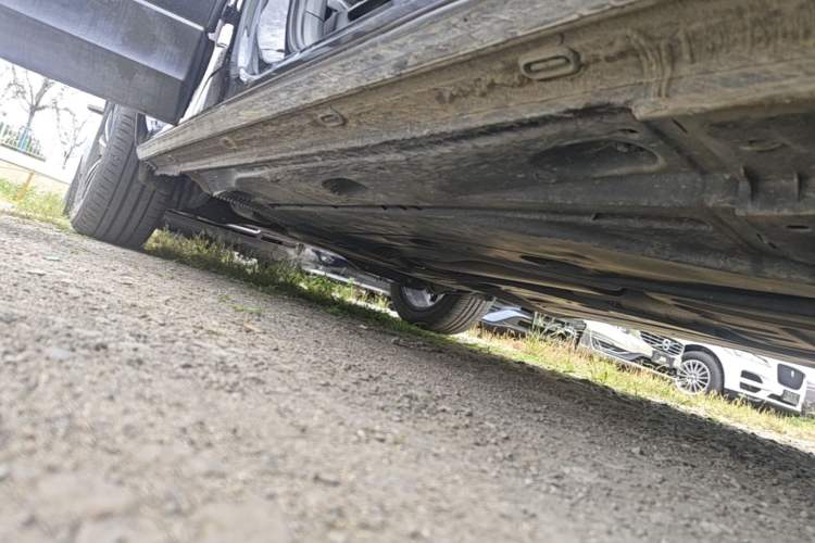 Used Volkswagen Tharu 2021 280TSI Two-Wheel-Drive Luxury Plus Edition Right Side Sill