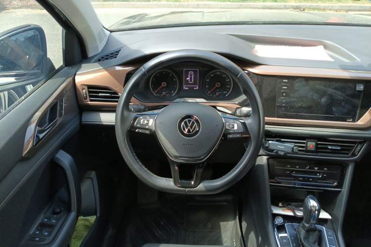 Used Volkswagen Tharu 2021 280TSI Two-Wheel Drive Comfort Edition Steering Wheel