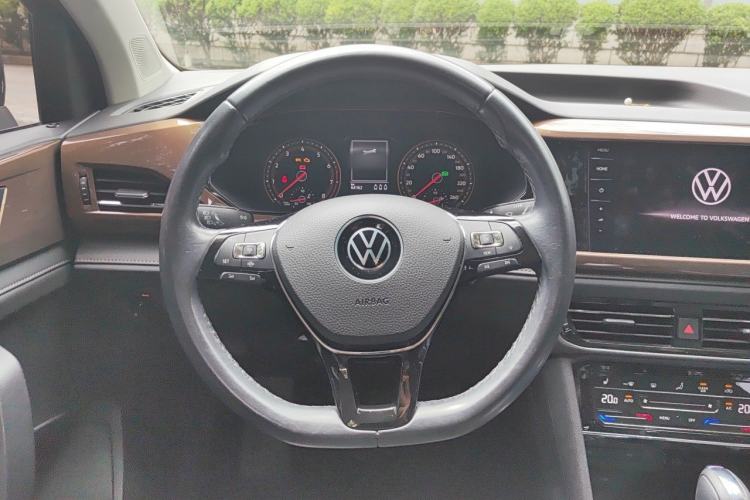 Used Volkswagen Tharu 2021 280TSI Two-Wheel-Drive Luxury Plus Edition Steering Wheel