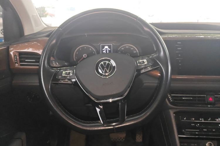 Used Volkswagen Tharu 2021 280TSI Two-Wheel-Drive Luxury Plus Edition Steering Wheel