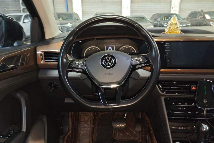 Used Volkswagen Tharu 2021 280TSI Two-Wheel-Drive Luxury Plus Edition Steering Wheel