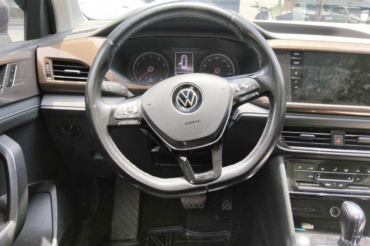 Used Volkswagen Tharu 2021 280TSI Two-Wheel-Drive Luxury Edition Steering Wheel