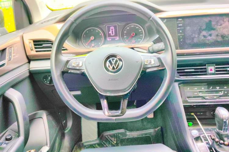 Used Volkswagen Tharu 2021 280TSI Two-Wheel-Drive Luxury Plus Edition Steering Wheel