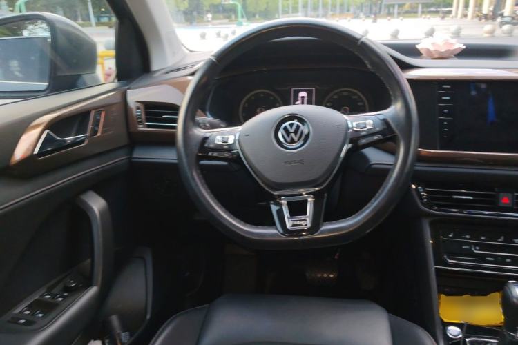 Used Volkswagen Tharu 2021 280TSI Two-Wheel-Drive Luxury Plus Edition Steering Wheel