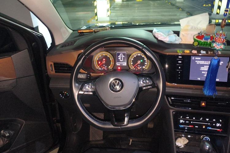 Used Volkswagen Tharu 2021 280TSI Two-Wheel-Drive Luxury Plus Edition Steering Wheel