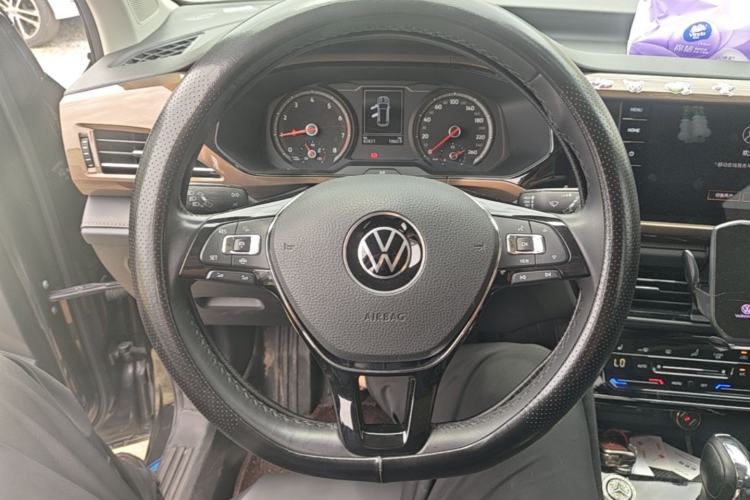 Used Volkswagen Tharu 2021 280TSI Two-Wheel-Drive Luxury Plus Edition Steering Wheel