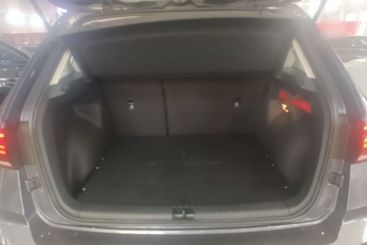 Used Volkswagen Tharu 2021 280TSI Two-Wheel Drive Comfort Edition Trunk