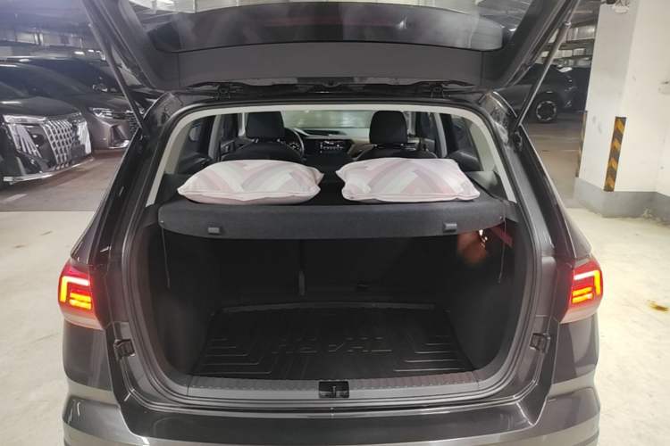 Used Volkswagen Tharu 2021 280TSI Two-Wheel Drive Comfort Edition Trunk