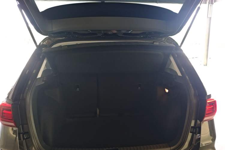 Used Volkswagen Tharu 2021 280TSI Two-Wheel Drive Comfort Edition Trunk