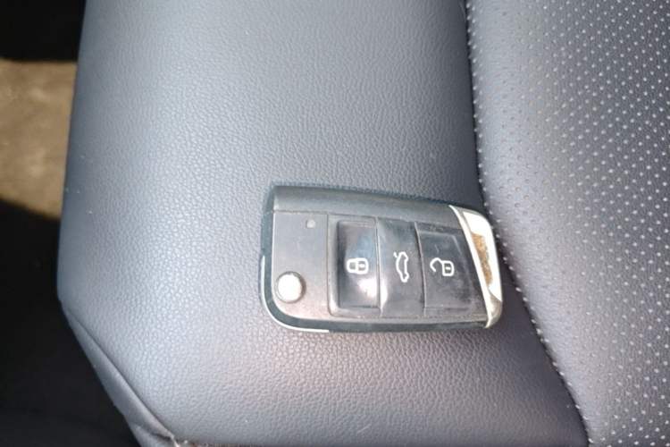 Used Volkswagen Tharu 2021 280TSI Two-Wheel Drive Comfort Edition Vehicle Key