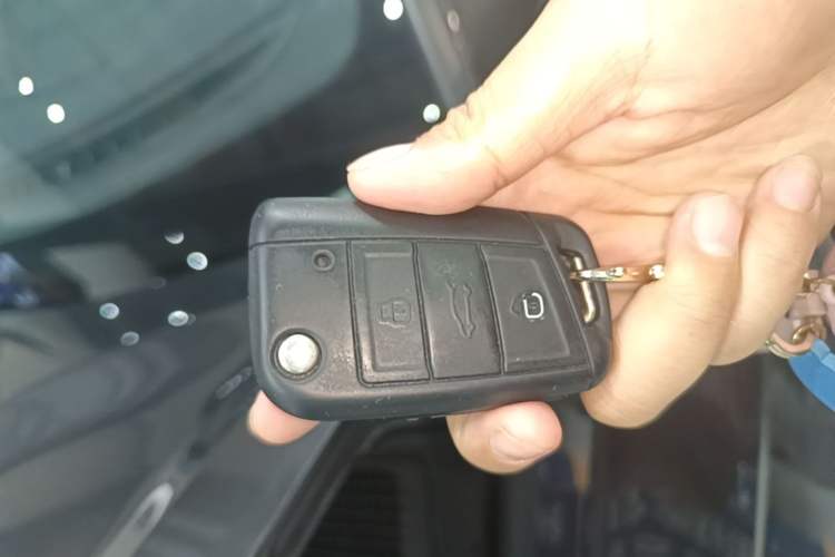Used Volkswagen Tharu 2021 280TSI Two-Wheel Drive Trend Edition Vehicle Key