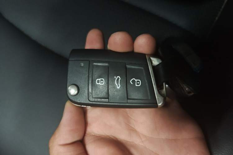 Used Volkswagen Tharu 2021 280TSI Two-Wheel-Drive Luxury Plus Edition Vehicle Key